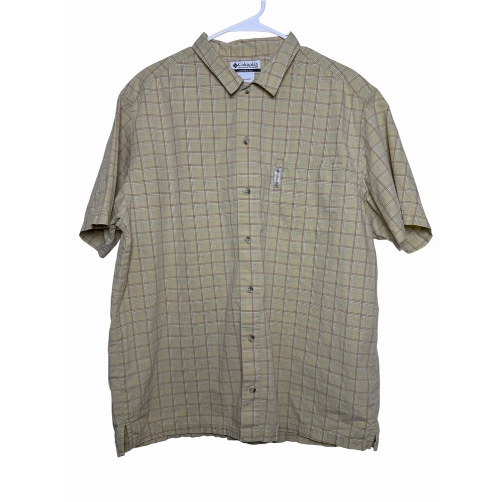 Columbia Men's XL Short Sleeve Plaid Button Up Shirt Outdoor Hiking Camp Fishing